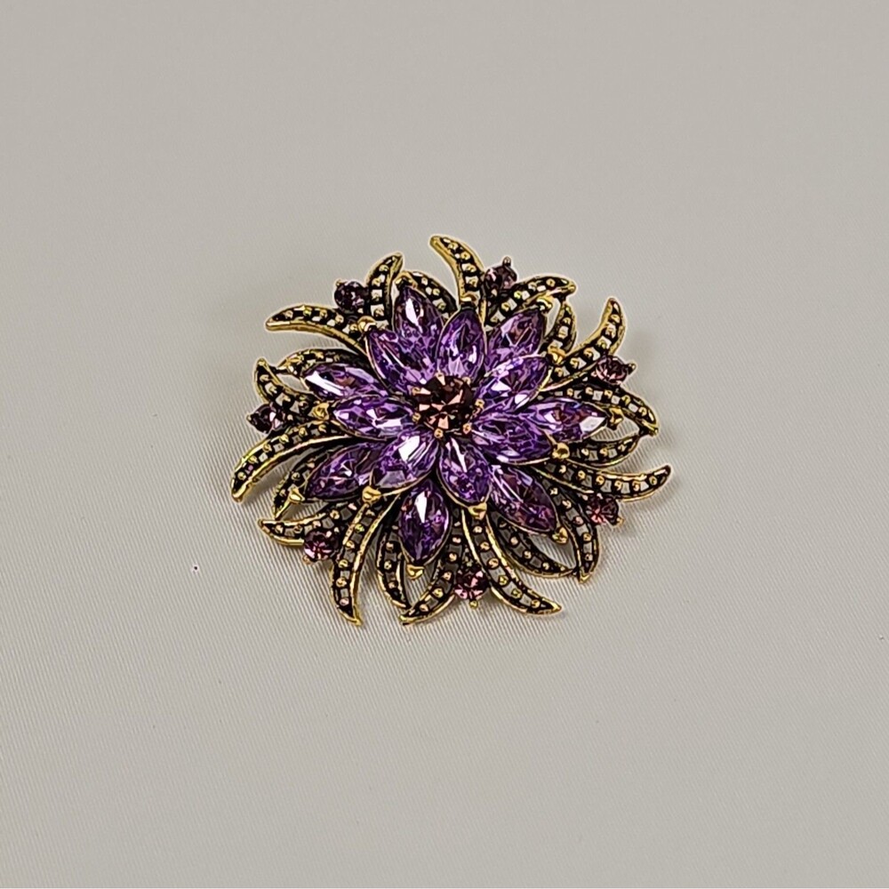 Vintage 1990s Purple Rhinestone Flower Brooch Lavender Crystal Gold Tone